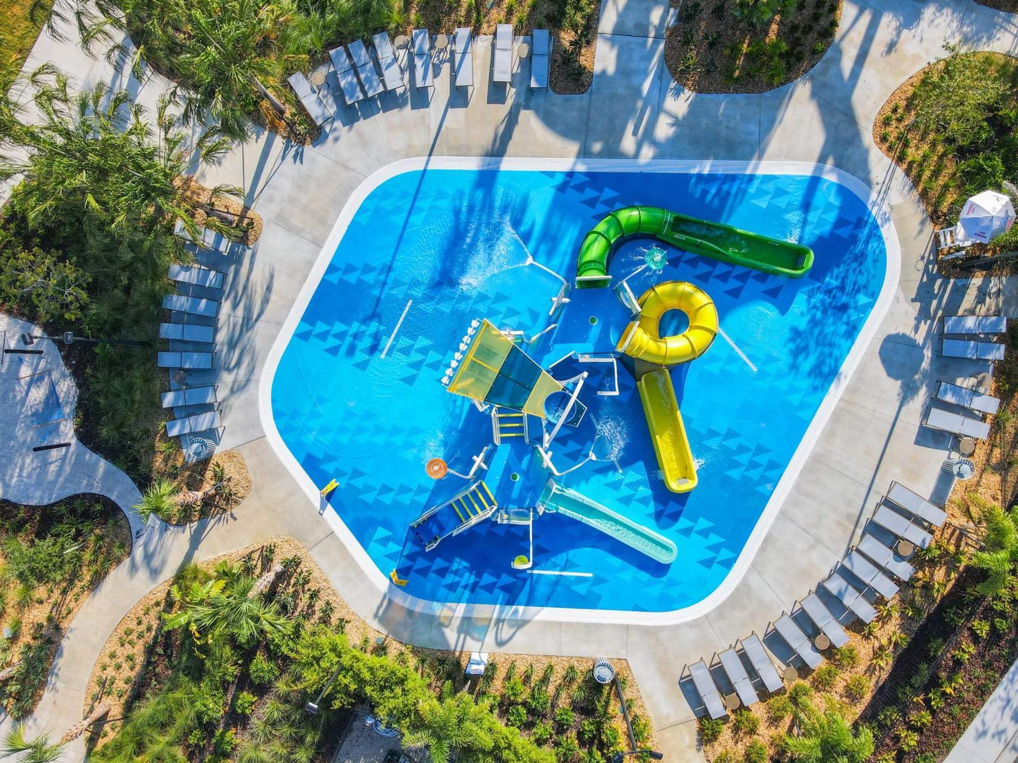 Luxury Thematic 4br With Waterpark & Private Pool Holiday home Kissimmee